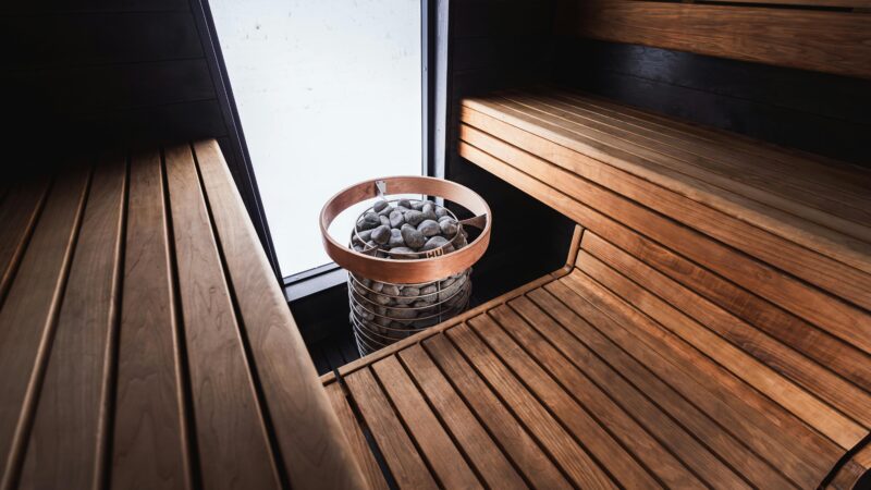 Czy są jakieś skutki uboczne korzystania z sauny? Co warto wiedzieć o saunie ogrodowej?